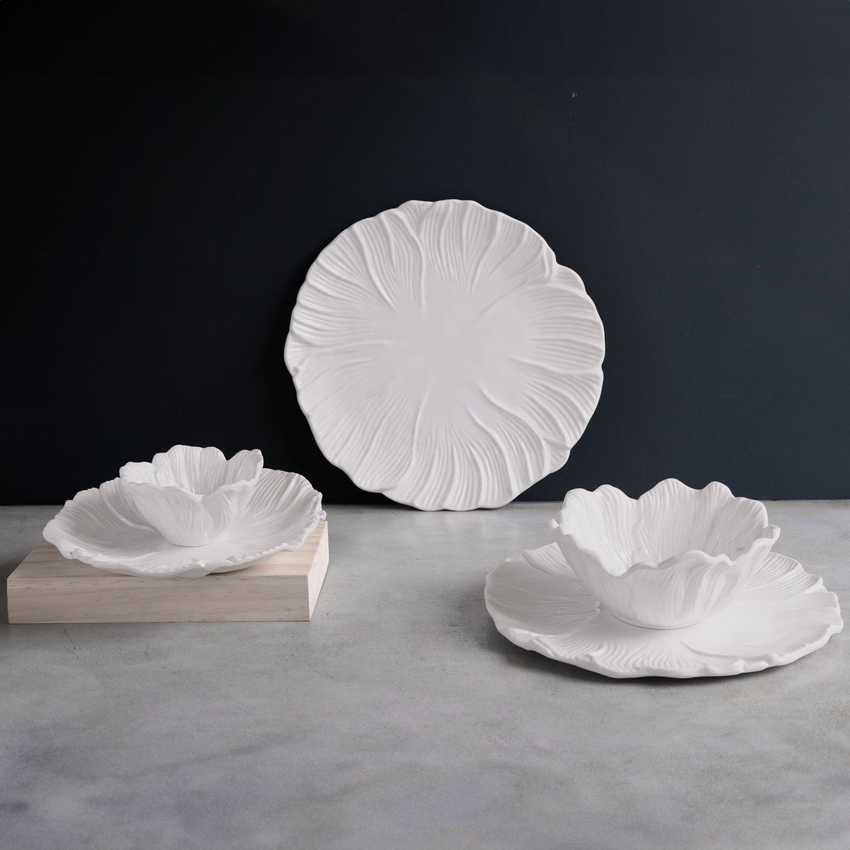 VIDA Lettuce Charger Set of 4 (White)