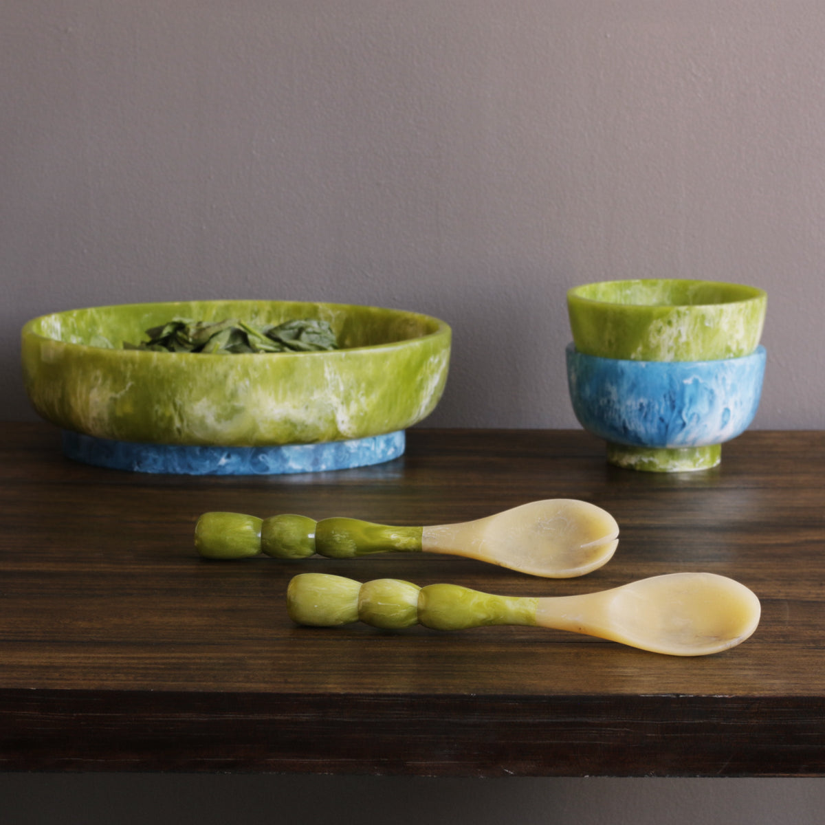 RESIN Rio Small Bowl with Base (Green and Blue)