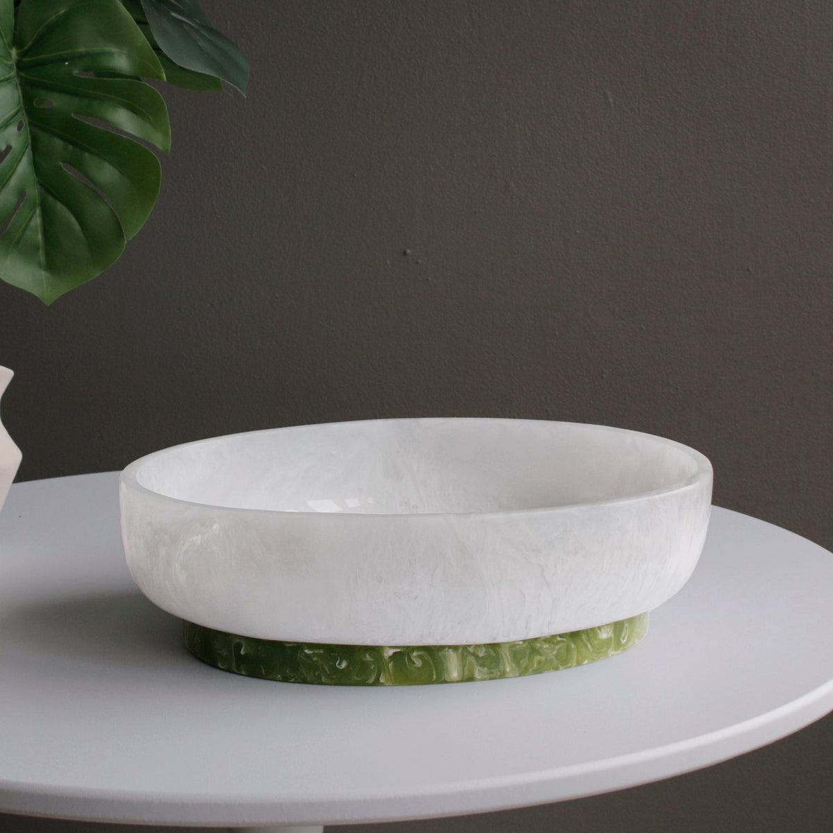 RESIN Rio Large Oval Bowl with Base (White and Green)