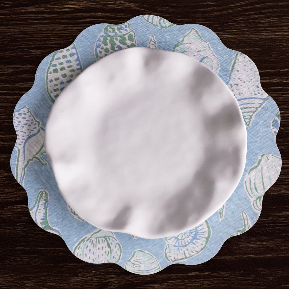 VIDA Shells & Scallops Reversible  Round Placemats Set of 4 (Blue & White)