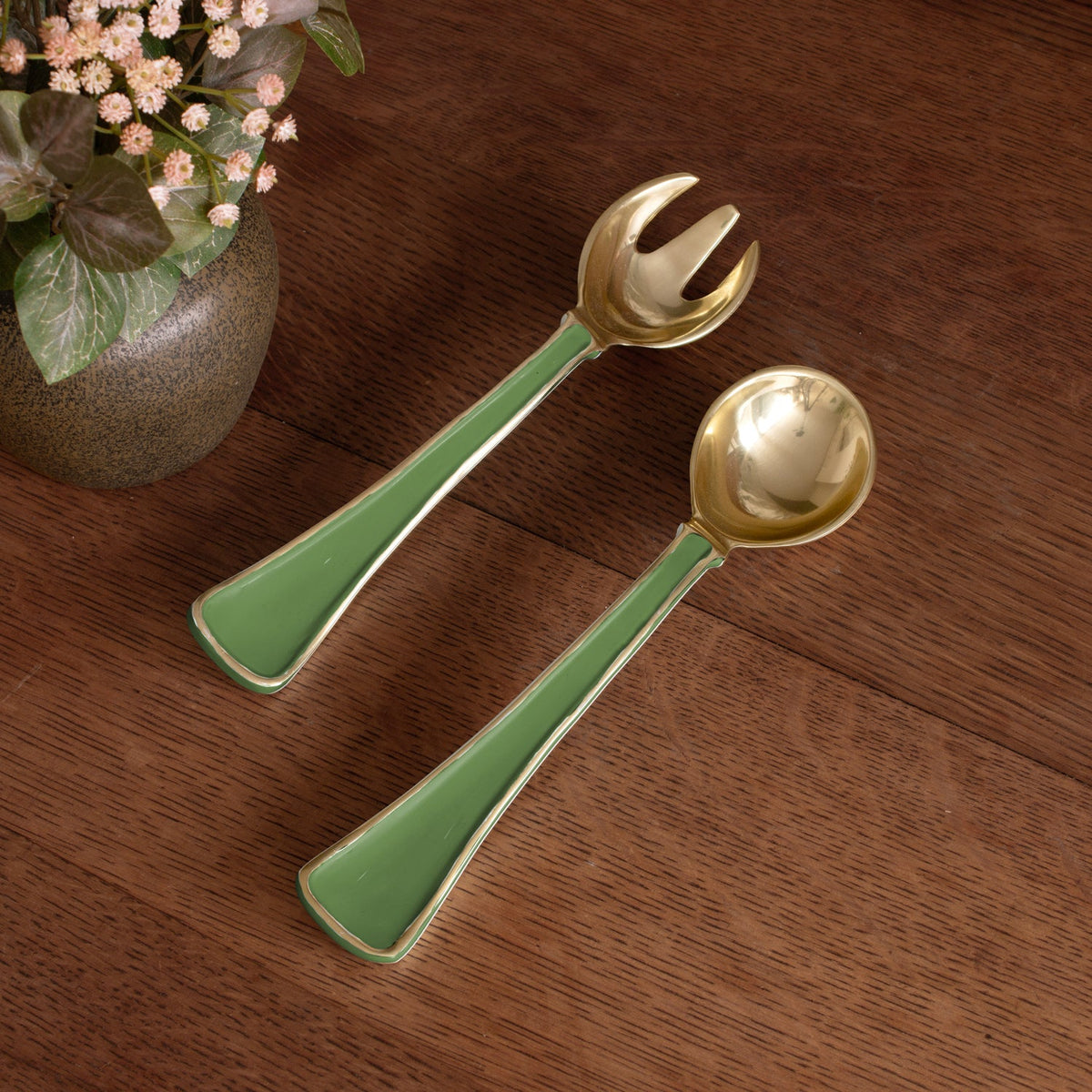 ENCANTO Soho Salad Servers Leaf Green