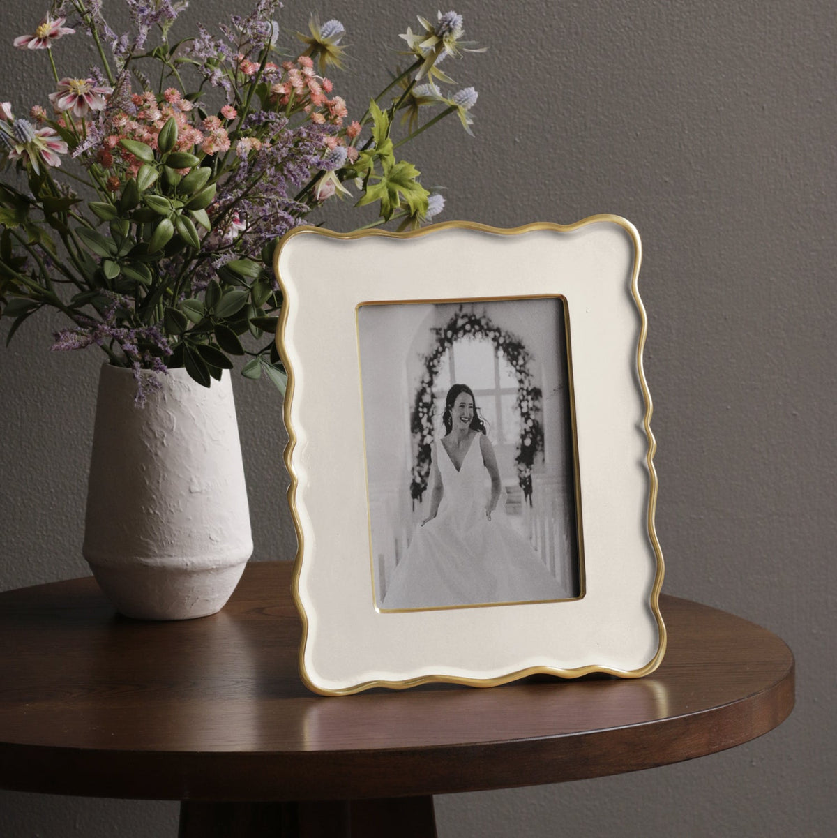 FRAME Encanto Rea 5x7 (Cream)