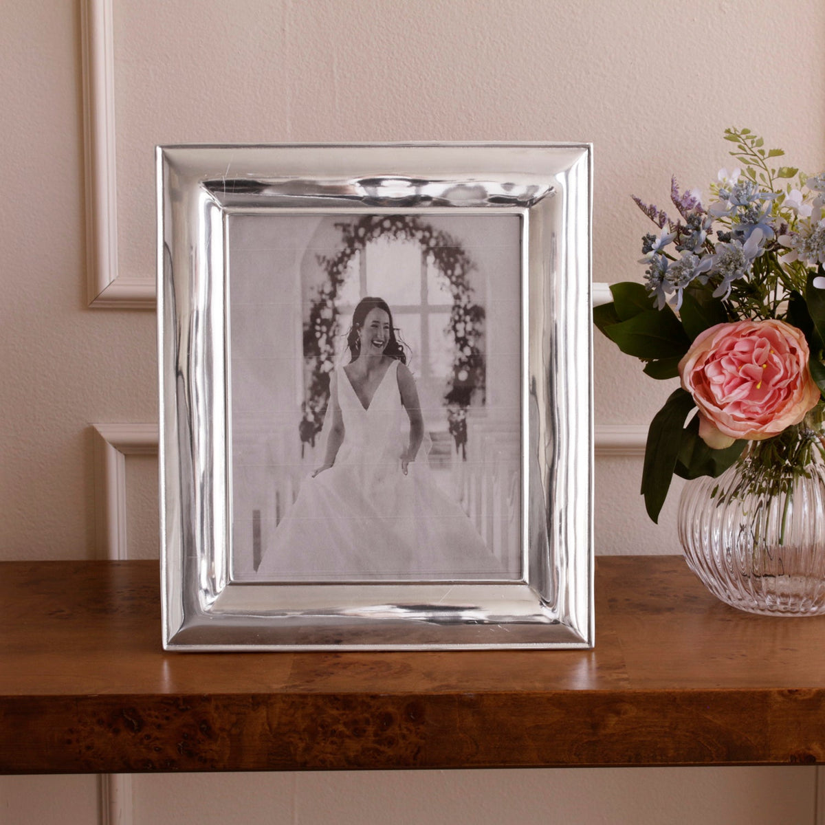 FRAME Charlotte  8 x 10