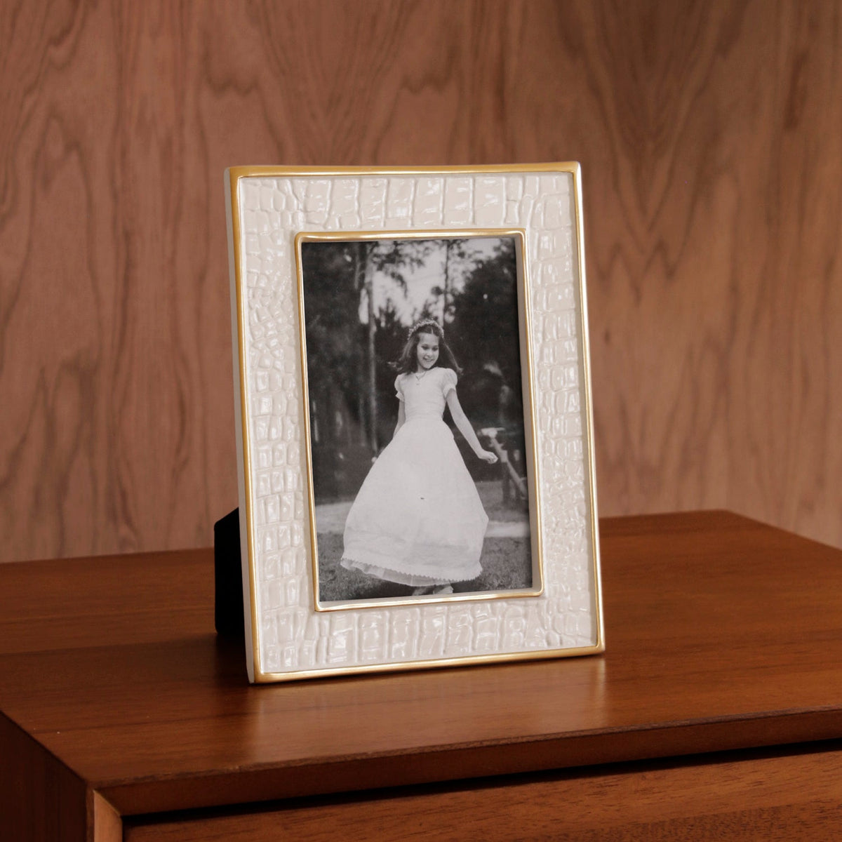 FRAME Encanto Croc 4 x 6 Cream