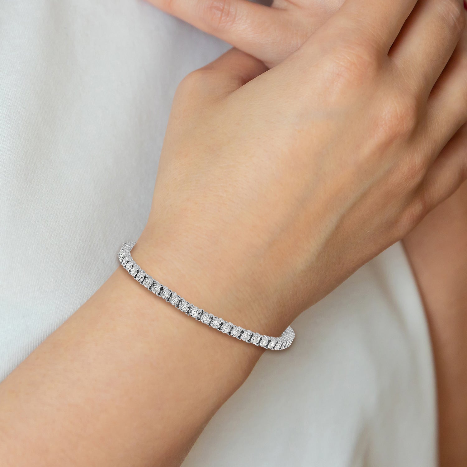 14K White Gold Lab Grown Diamond Illusion Setting Bracelet