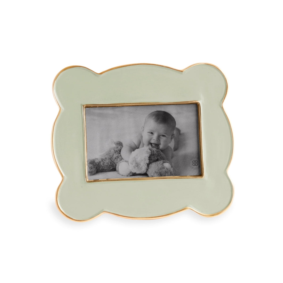 ENCANTO Amelia Frame 4