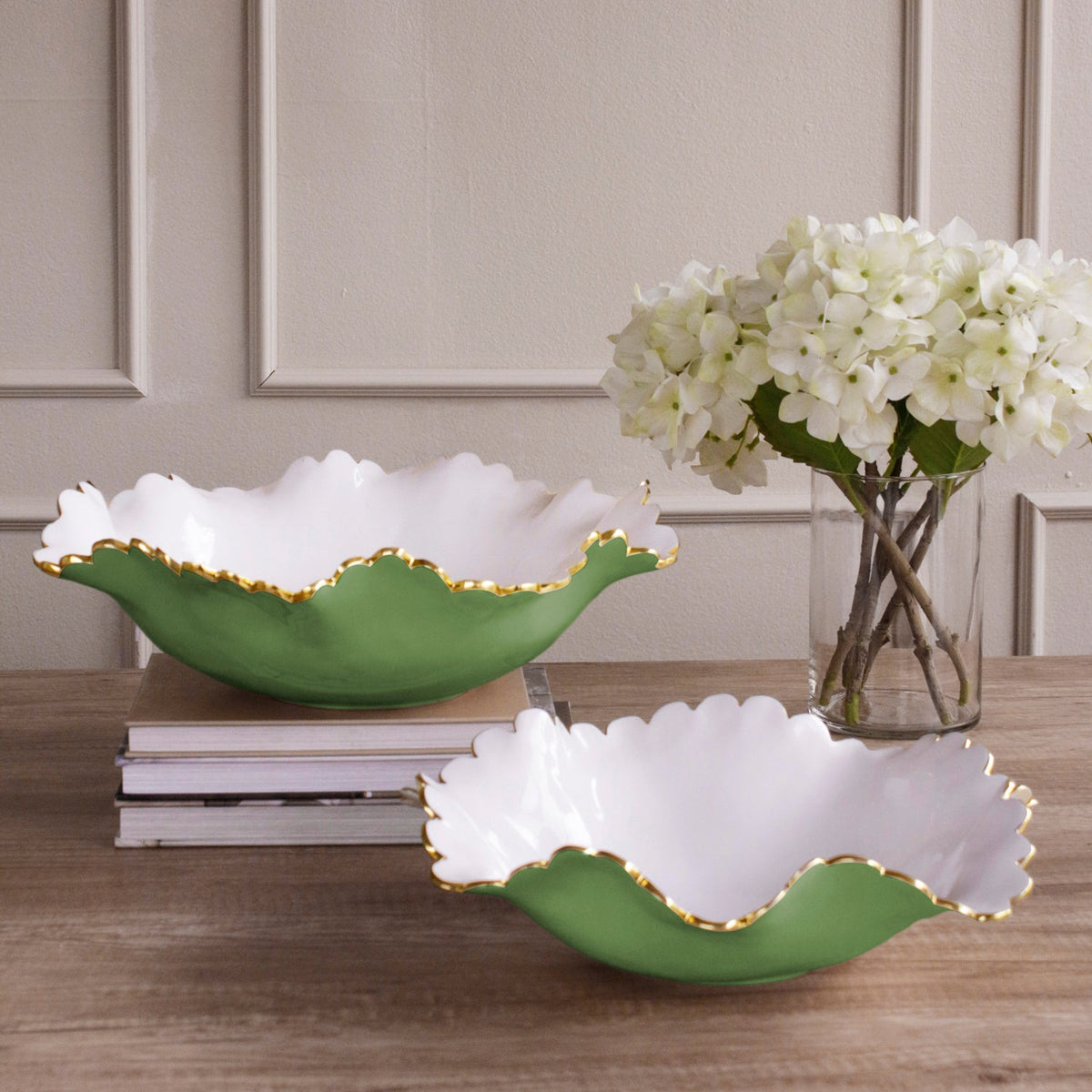 ENCANTO Colette Medium Bowl (Leaf Green and White)