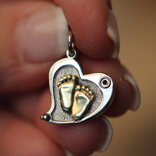 14K Yellow Gold Pendants | Carroll's